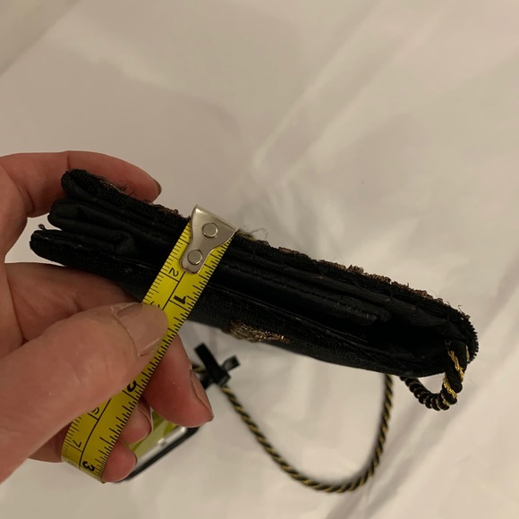 Black velvet and Embroidered mini shoulder bag or clutch. - Picture 9 of 16